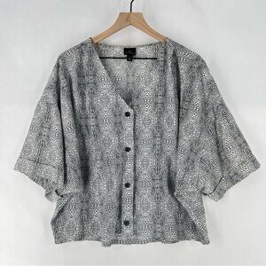 Worthington Lightweight Reptile Print V-Neck Boxy Dolman Button Front Top Size L